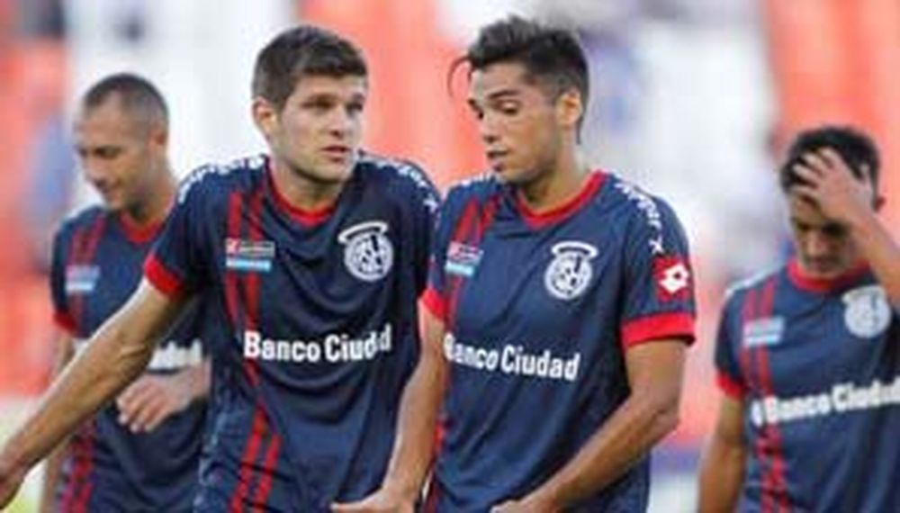 San Lorenzo empató en Mendoza y no pudo llegar a la punta