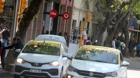 Diario de Cuyo | ELIMINACIÓN. Con la nueva Ley de Transporte se elimina la entrega de licencias con cupo limitado a taxis y remises.