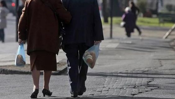 Anses: oficializaron el pago de 3 bonos de refuerzo para jubilados y pensionados