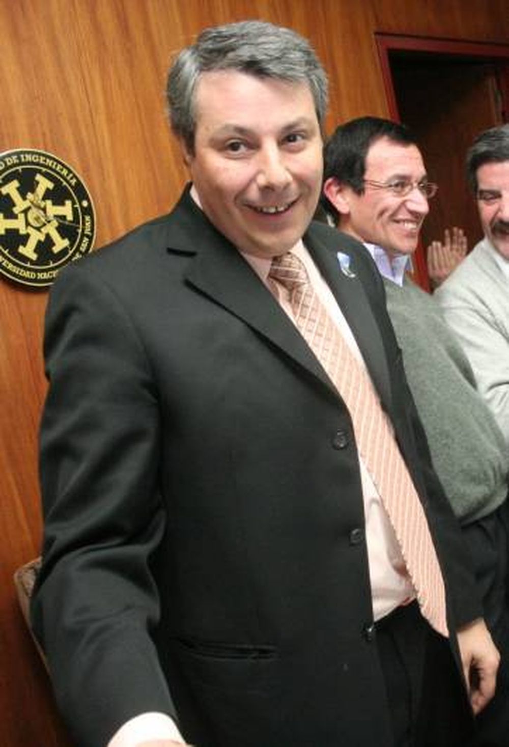 “La UNSJ debe ser una fuente de consulta para la actividad”