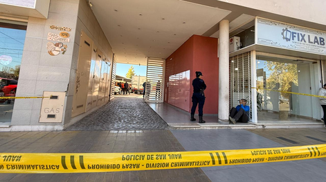 El consorcio donde hallaron al hombre muerto. Fotos: Daniel Arias