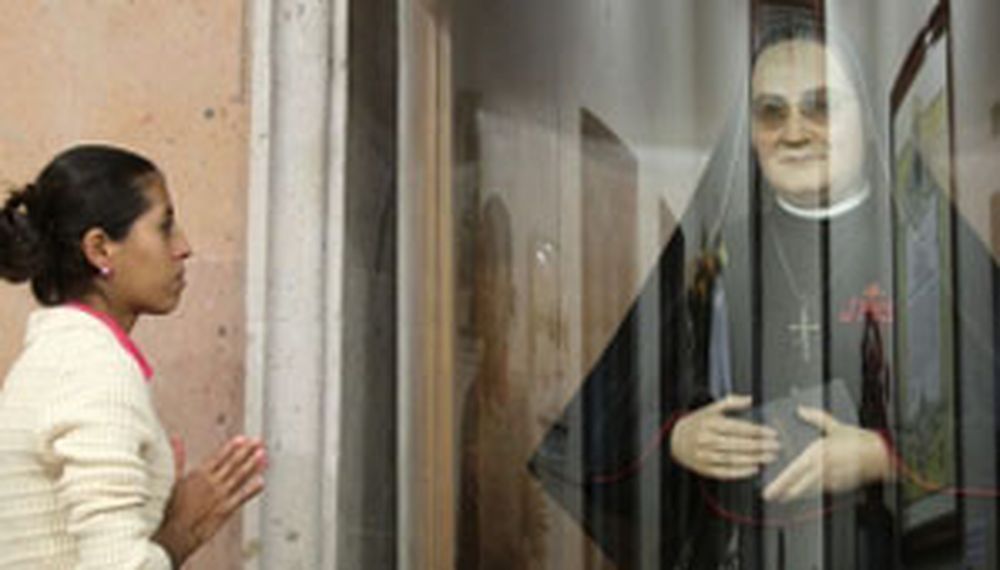 Francisco canonizará a 2 religiosas latinoamericanas el domingo