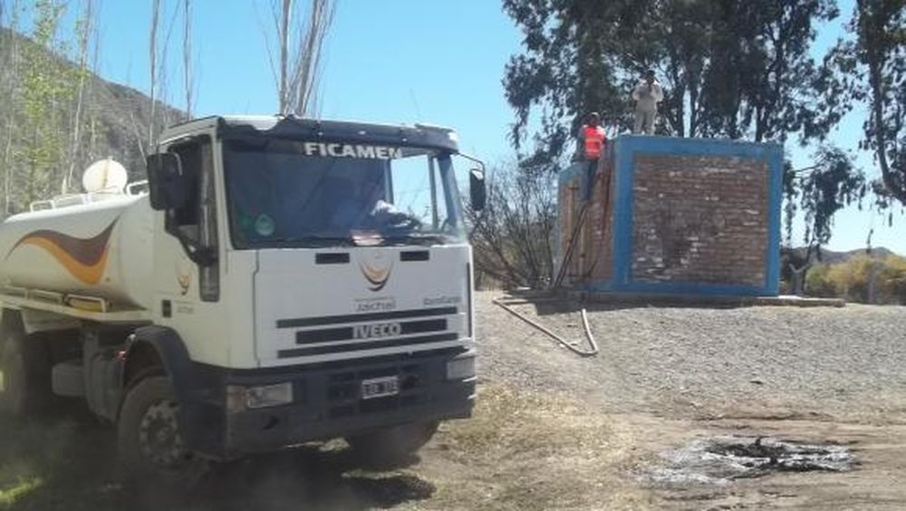 Un pueblo entero consume agua que está contaminada