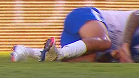 VIDEO: escalofriante fractura de un jugador de Vélez