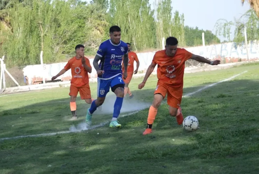 Unión ganó, aprovechó el empate de San Lorenzo y es el único puntero