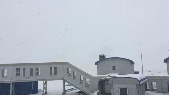 Con -20 grados de temperatura, Veladero amaneció teñido de blanco