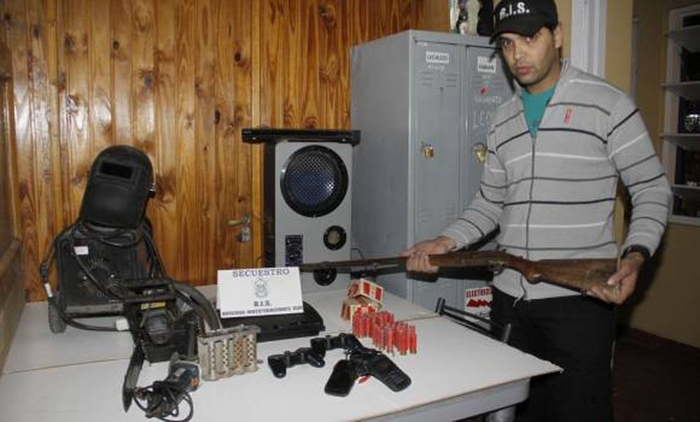 Por Facebook, cae un sujeto  acusado de robar en patota