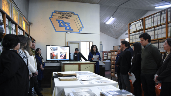 tres toneladas de papel de un archivo publico pasaron a disposicion de ambiente para su reciclaje