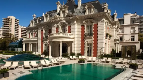 Por las restricciones al turismo, el Hotel Four Seasons de Buenos Aires pidió la convocatoria de acreedores