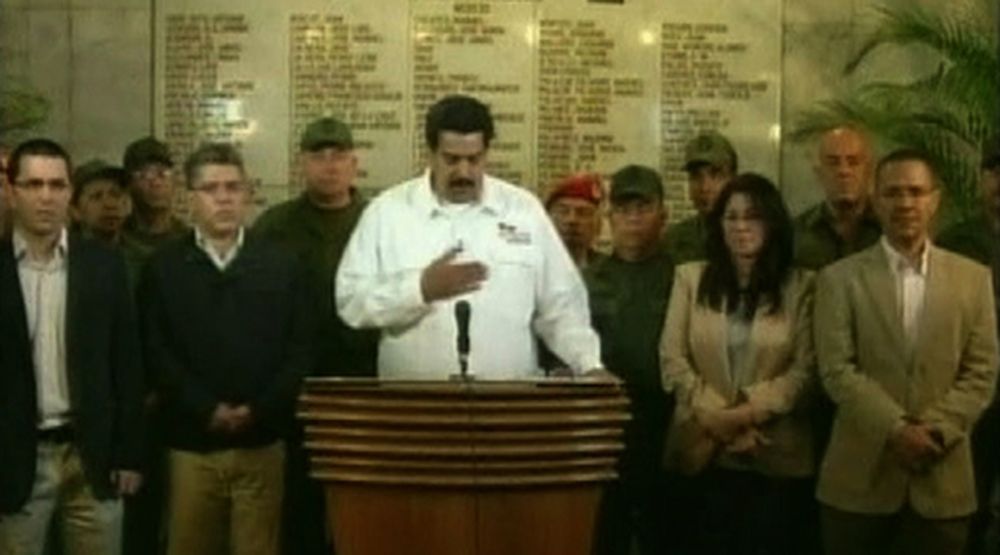 Maduro se emocionó al anunciar la muerte de Chávez