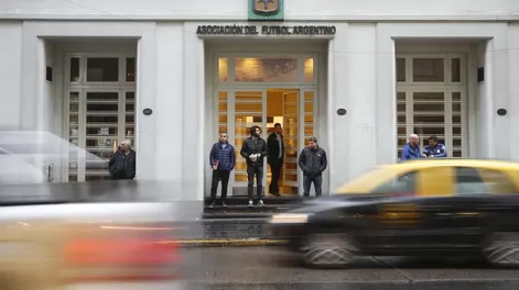 Allanan la AFA y ocho clubes por una causa de supuesta evasión de lavado de dinero