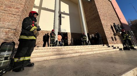 con una emotiva misa san juan despidio a los cuatro funcionarios fallecidos en la tragedia aerea