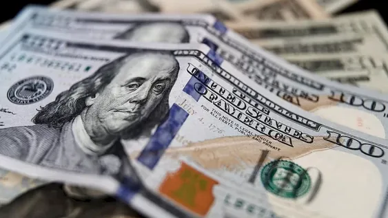 El dólar blue cedió un peso y quedó en $139