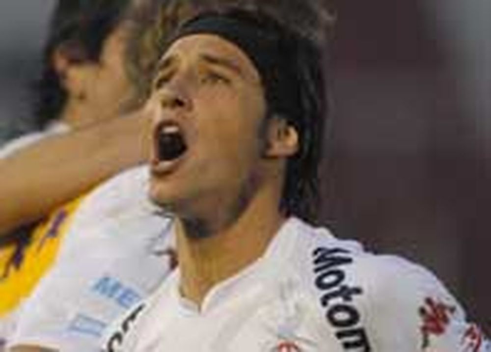Ganó Huracán y es único líder del Torneo Clausura