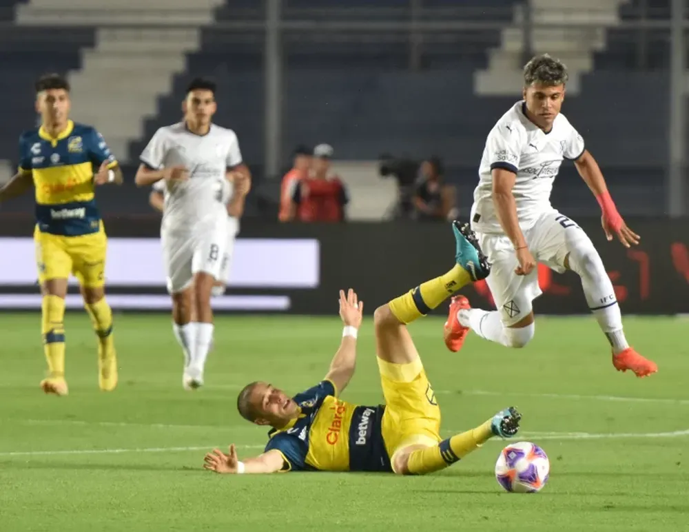 El Rojo se fue ganador