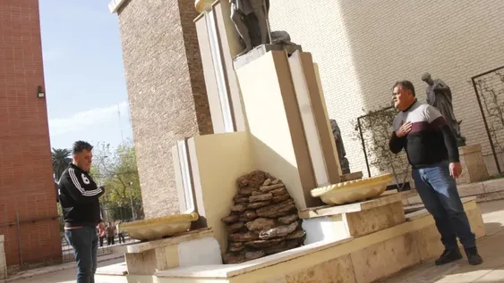 En la Catedral recuperaron una fuente que ahora tendrá agua bendita