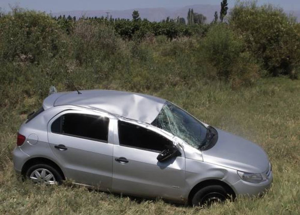Un vuelco de gran riesgo en ruta 20