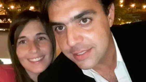 Horror: asesinaron a una mujer aplastándola en la calle con dos vehículos