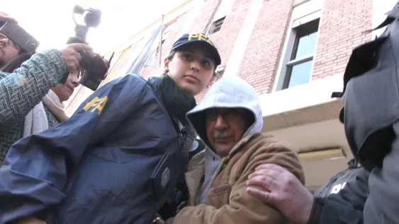 El médico pasó dos horas en Tribunales y salió sin dar declaraciones