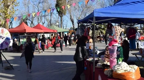 Feria de artesanos y emprendedores