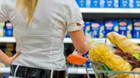 El Gobierno liberó la importación de productos básicos y medicamentos