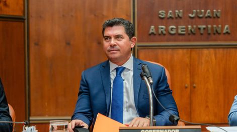 Orrego maduró el estilo político en el discurso de apertura de sesiones: distancia con el pasado y la oposición