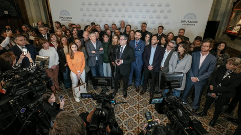 La oposición sostiene la convocatoria a sesionar el jueves que viene.