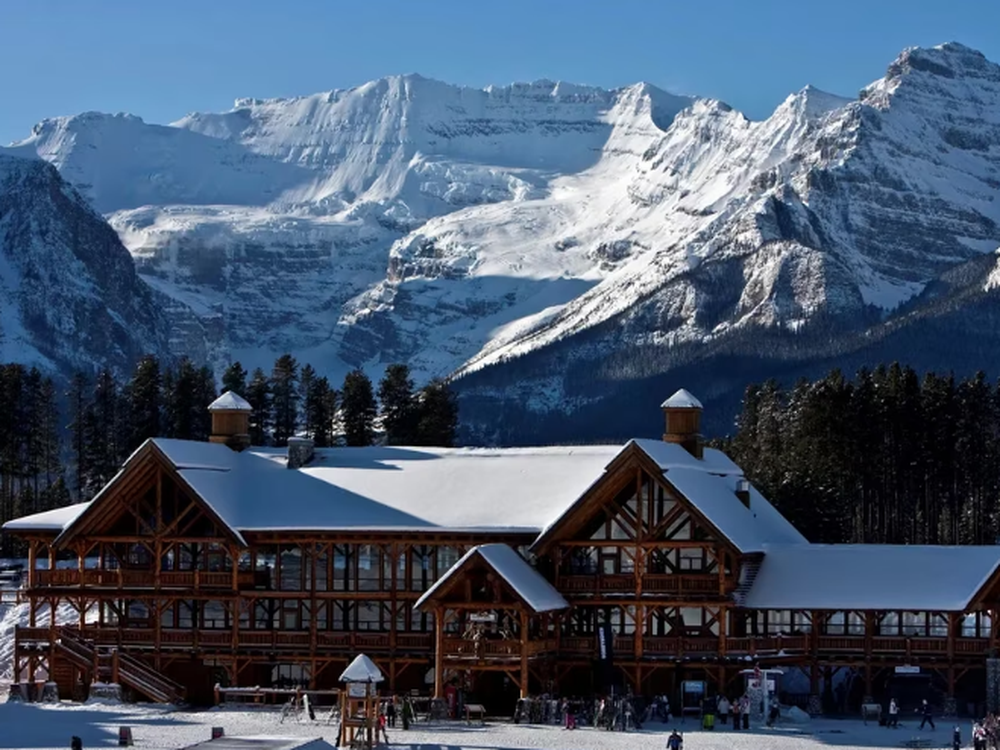 Avalancha en un centro de esquí de Canadá: murieron dos argentinos sepultados en la nieve