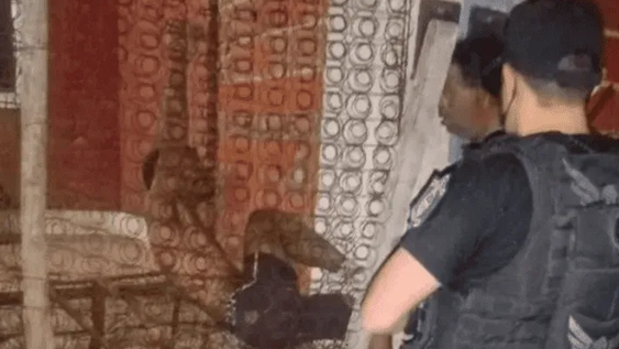 Entró a robar a una casa y lo terminó salvando la policía