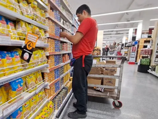 Pese a la baja de la inflación, aún no se traduce en una mejora del consumo. Pese a la baja de la inflación, aún no se traduce en una mejora del consumo.