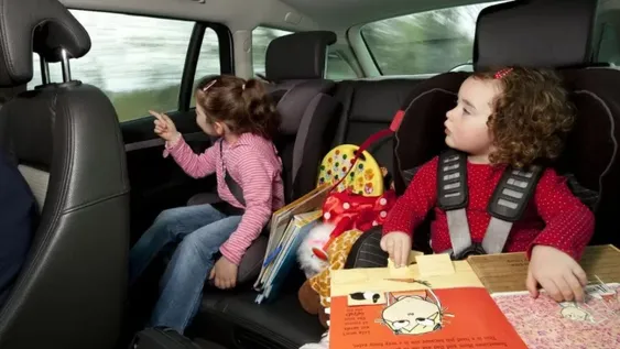 Vacaciones: 10 juegos para entretener a los chicos en el auto