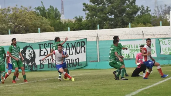 Peñarol consiguió un triunfazo sobre Desamparados en un partido caliente