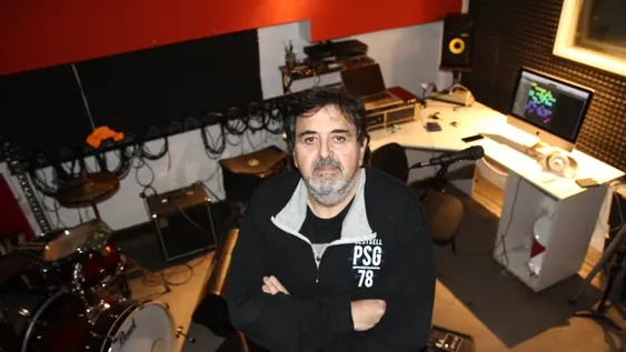 Cómo salir con la música al mundo