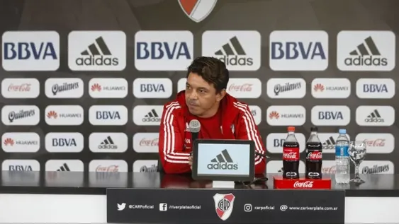 Gallardo confirmó el equipo sin cambios y dijo que “esto no se define el jueves”