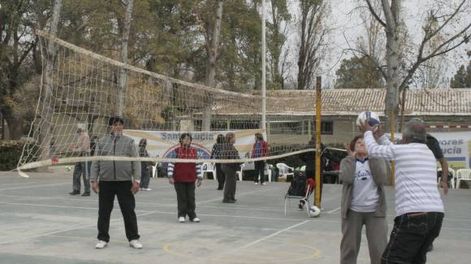 Abuelos que se entrenan  para poder subir al podio