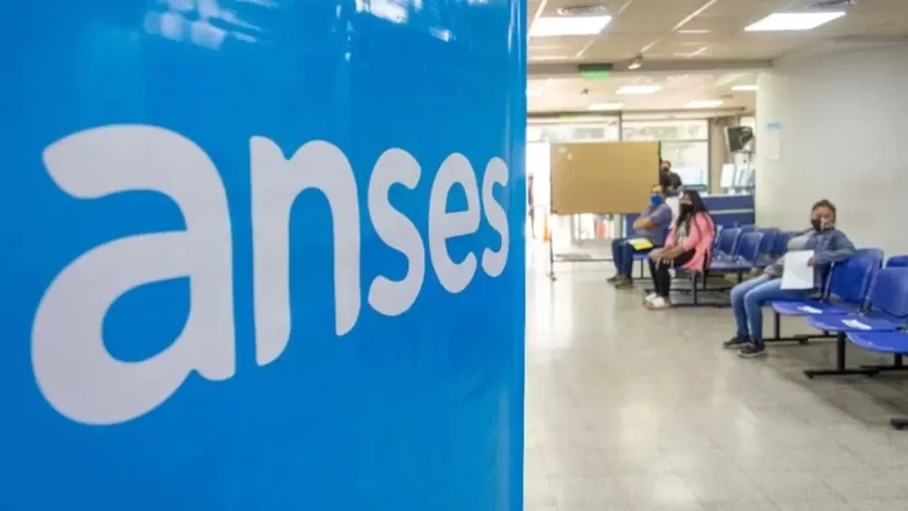 Anses: cómo cobrar el 20% de la AUH antes de fin de año