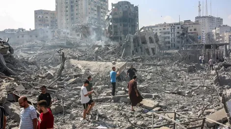 Israel dijo que completó el cerco a Gaza y partió en dos la Franja