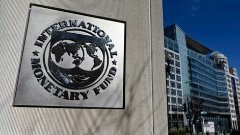 El FMI mantuvo sus proyecciones y estimó que la economía argentina crecerá 4% en 2026
