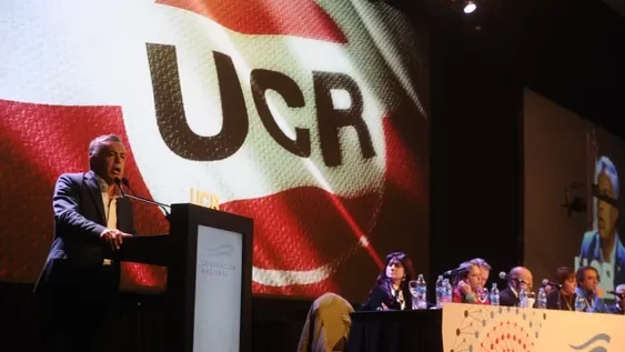 Por primera vez desde su creación, la UCR no tendrá un candidato a Presidente ni vice