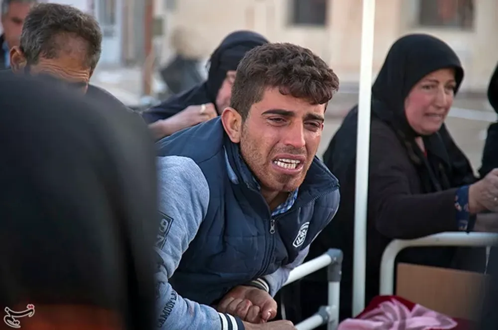 Cientos de muertos por un terremoto en Irán