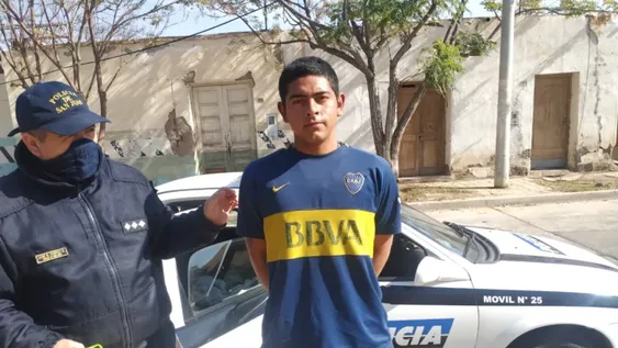 Le robó a su vecina y él mismo denunció el hurto: su madrastra lo entregó