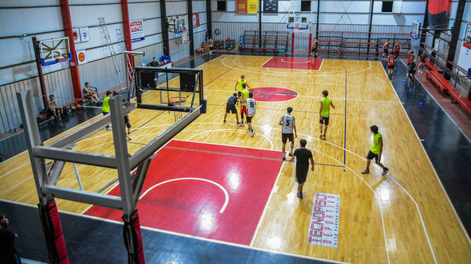 Reluciente quedó el estadio del Club Urquiza de cara a la Liga Federal de básquet.