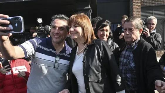 Áspera reunión del Pro por el vallado en la casa de CFK