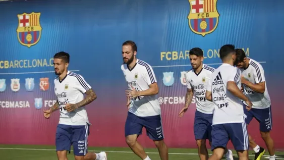 La Selección afrontó su segundo entrenamiento en Barcelona