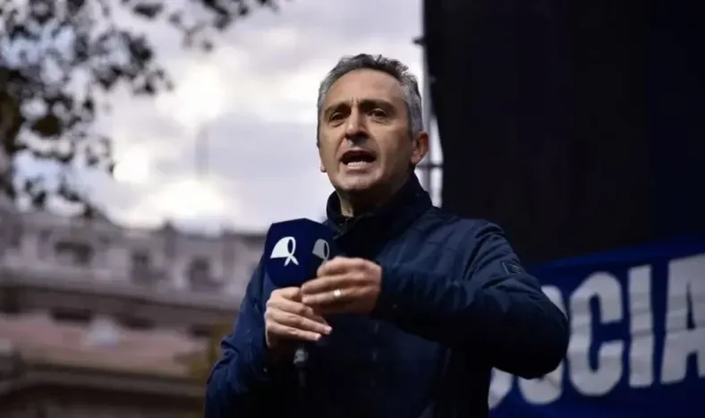 Andrés “Cuervo” Larroque: “El infierno tan temido está muy cerca”