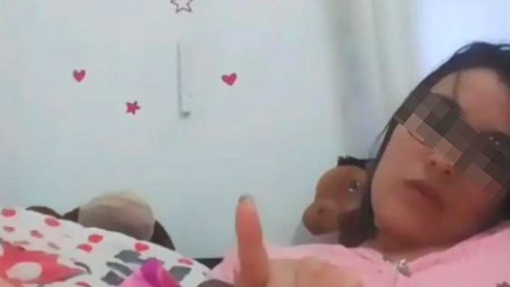 Detuvieron a la docente señalada de enviarle un video hot a un alumno