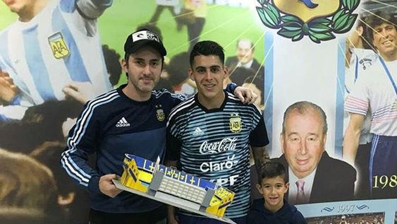 Regalos en la concentración de la Selección