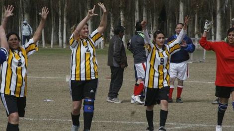 En silencio y con señas, el fútbol fue el protagonista