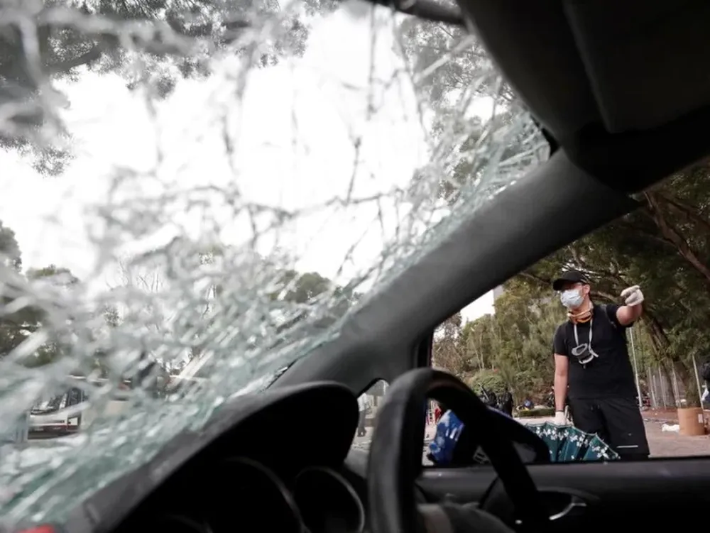 [VIDEO] Sacó el carnet de conducir y volcó a los pocos minutos