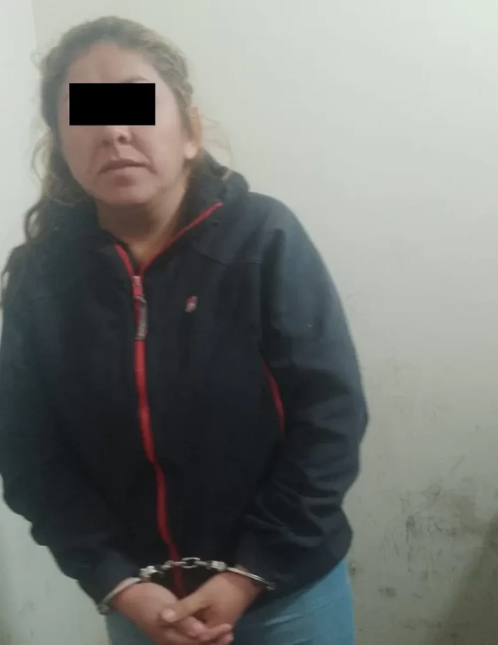 Aprehendieron a una mujer que quiso robar un queso en Café América